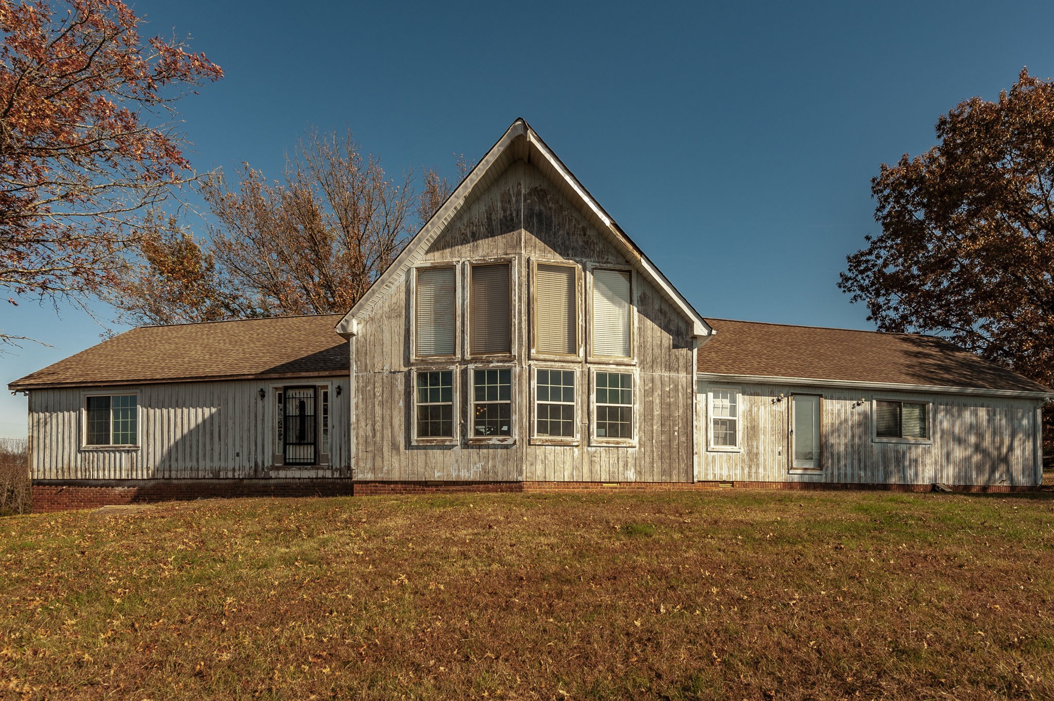 414 B Rock Springs Road Castalian Springs, TN 37031 - Photo 3 of 79 a front view of a house with a garden