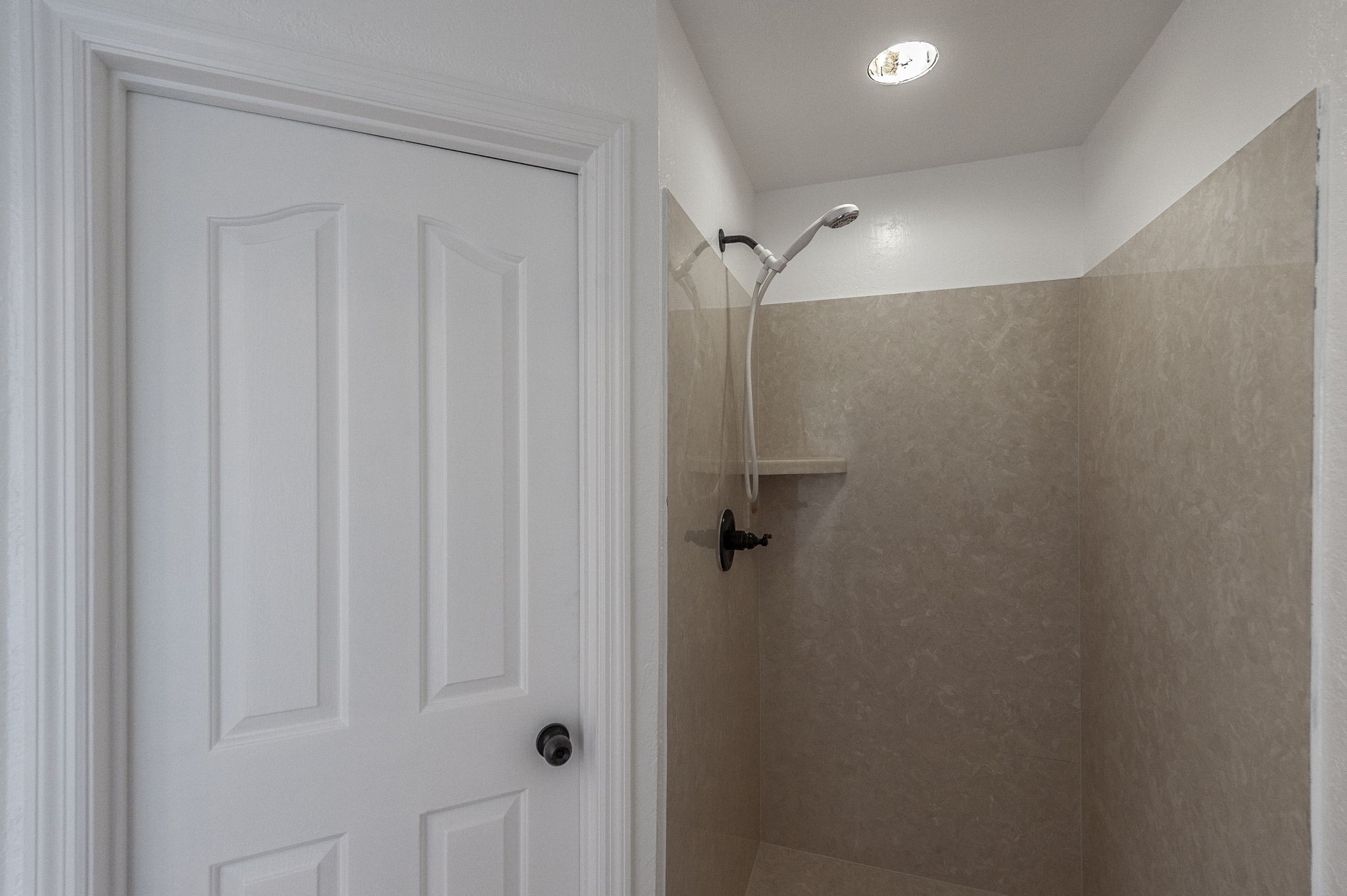 414 B Rock Springs Road Castalian Springs, TN 37031 - Photo 32 of 79 a bathroom with a shower