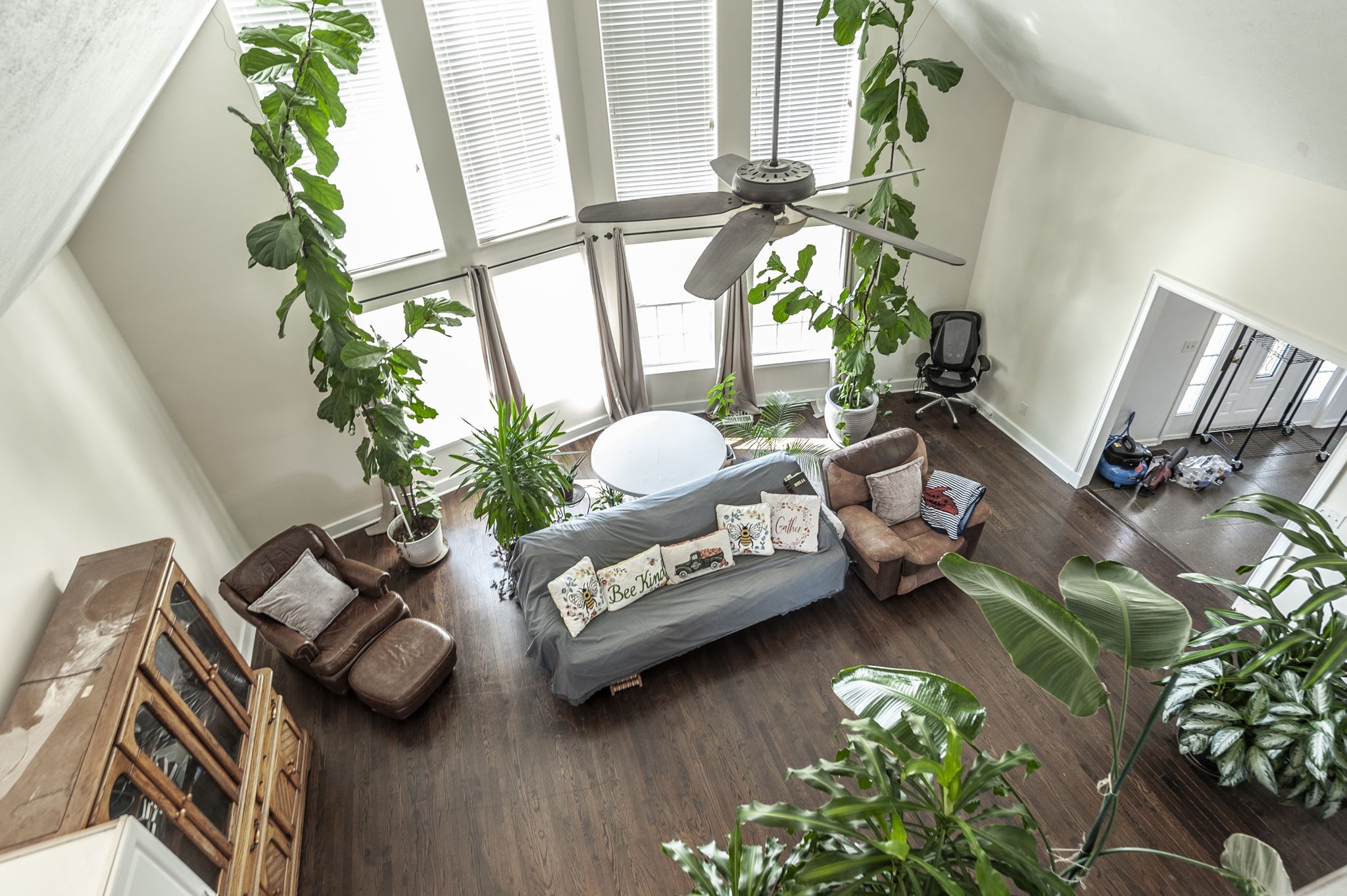 414 B Rock Springs Road Castalian Springs, TN 37031 - Photo 43 of 79 a living room with furniture and a chandelier