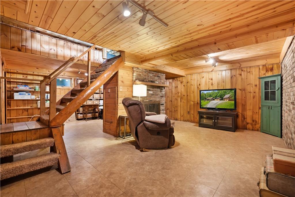 4023 Hilty Road Export, PA 15632 - Photo 13 of 25