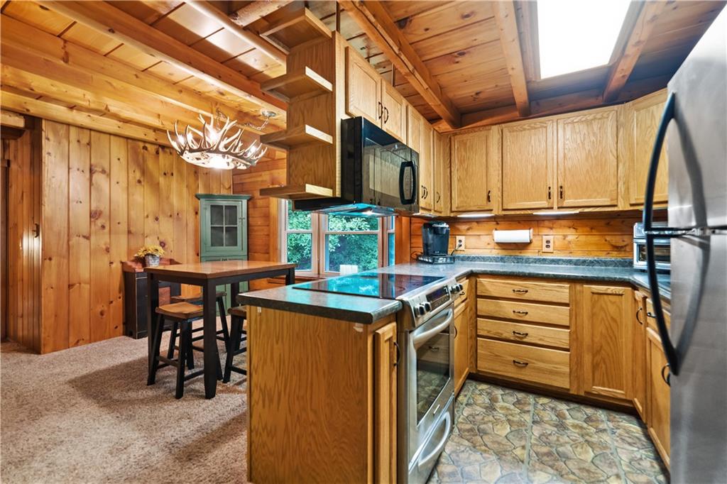 4023 Hilty Road Export, PA 15632 - Photo 5 of 25