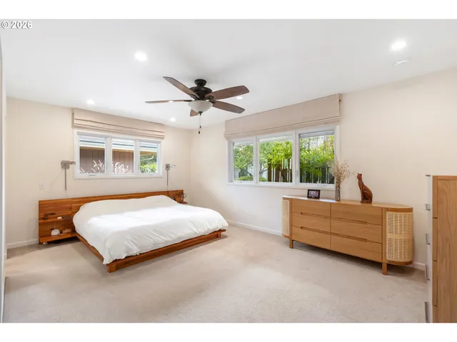 $875,000 | 2230 West Harvard Avenue, Roseburg, OR 97471