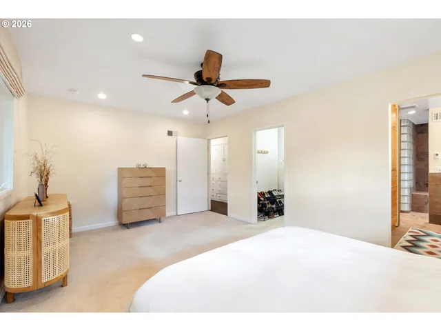 $875,000 | 2230 West Harvard Avenue, Roseburg, OR 97471