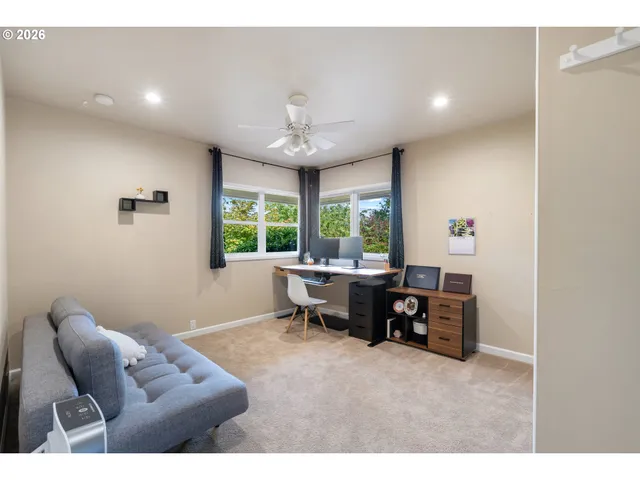 $875,000 | 2230 West Harvard Avenue, Roseburg, OR 97471