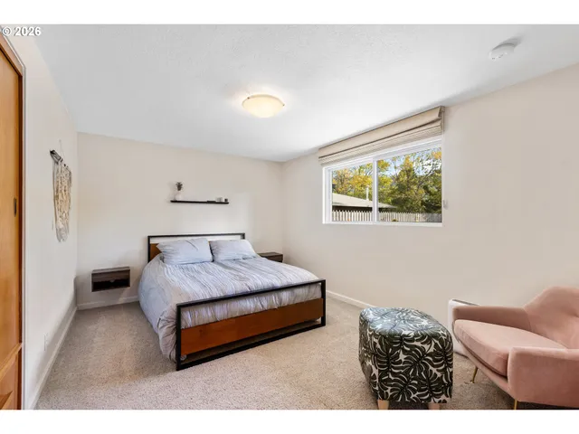 $875,000 | 2230 West Harvard Avenue, Roseburg, OR 97471