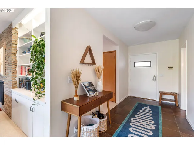 $875,000 | 2230 West Harvard Avenue, Roseburg, OR 97471