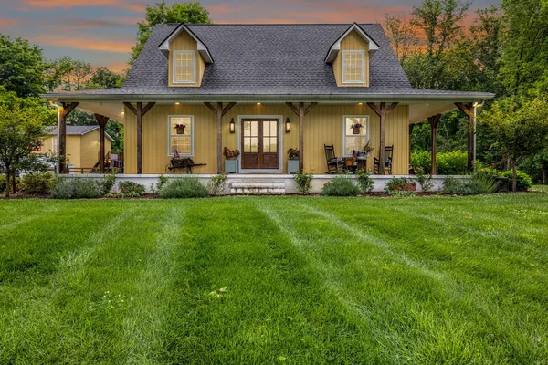 $689,000 | 380 Webbs Camp Road, Walling, TN 38587
