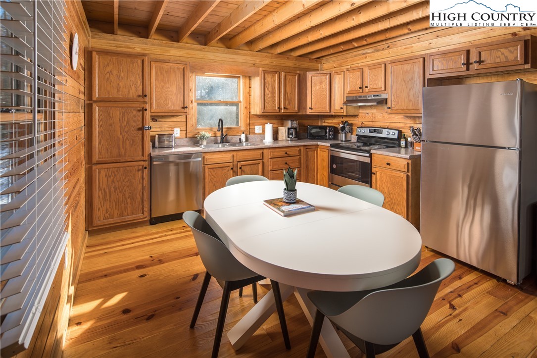 103 Red Feather Trail Boone, NC 28607 - Photo 10 of 30 Gallery Image 10