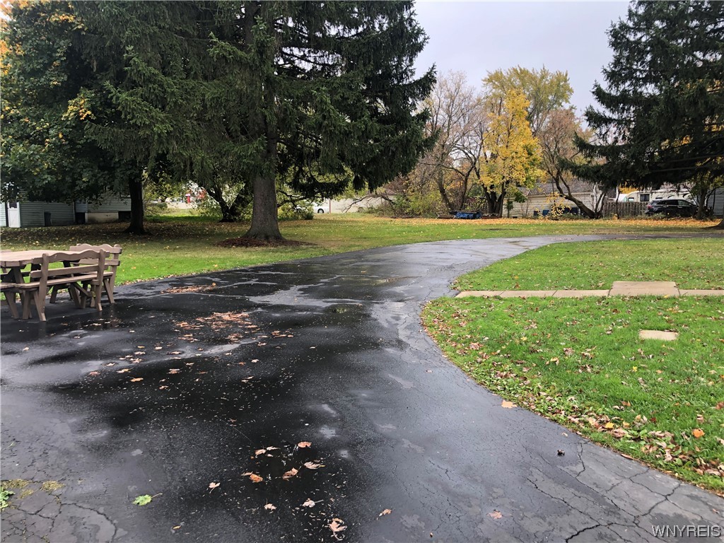 280 Harding Road Amherst, NY 14221 - Photo 6 of 16