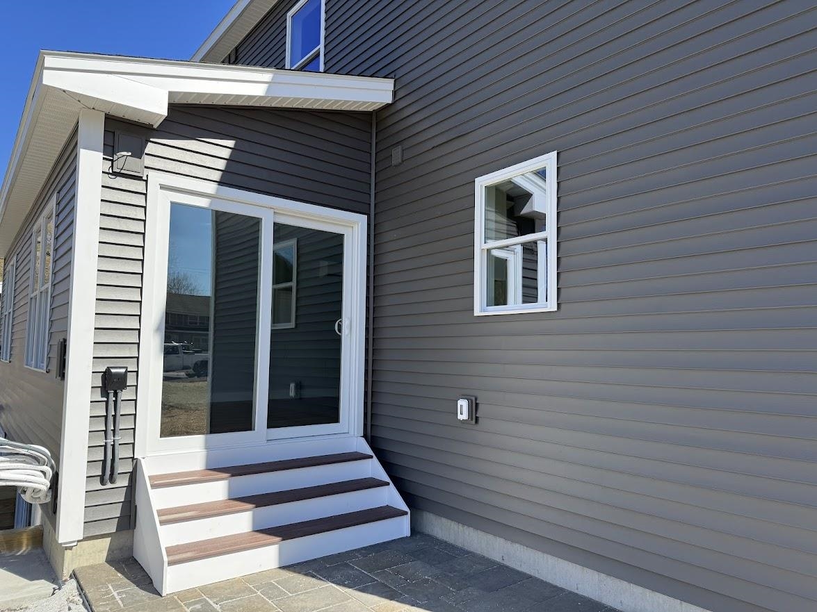 925 Falls Road, Unit 4 Shelburne, VT 05482 - Photo 32 of 53