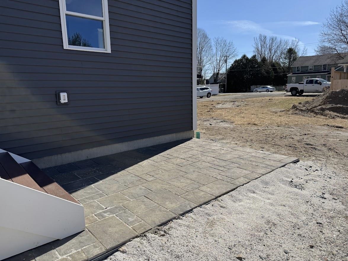 925 Falls Road, Unit 4 Shelburne, VT 05482 - Photo 33 of 53