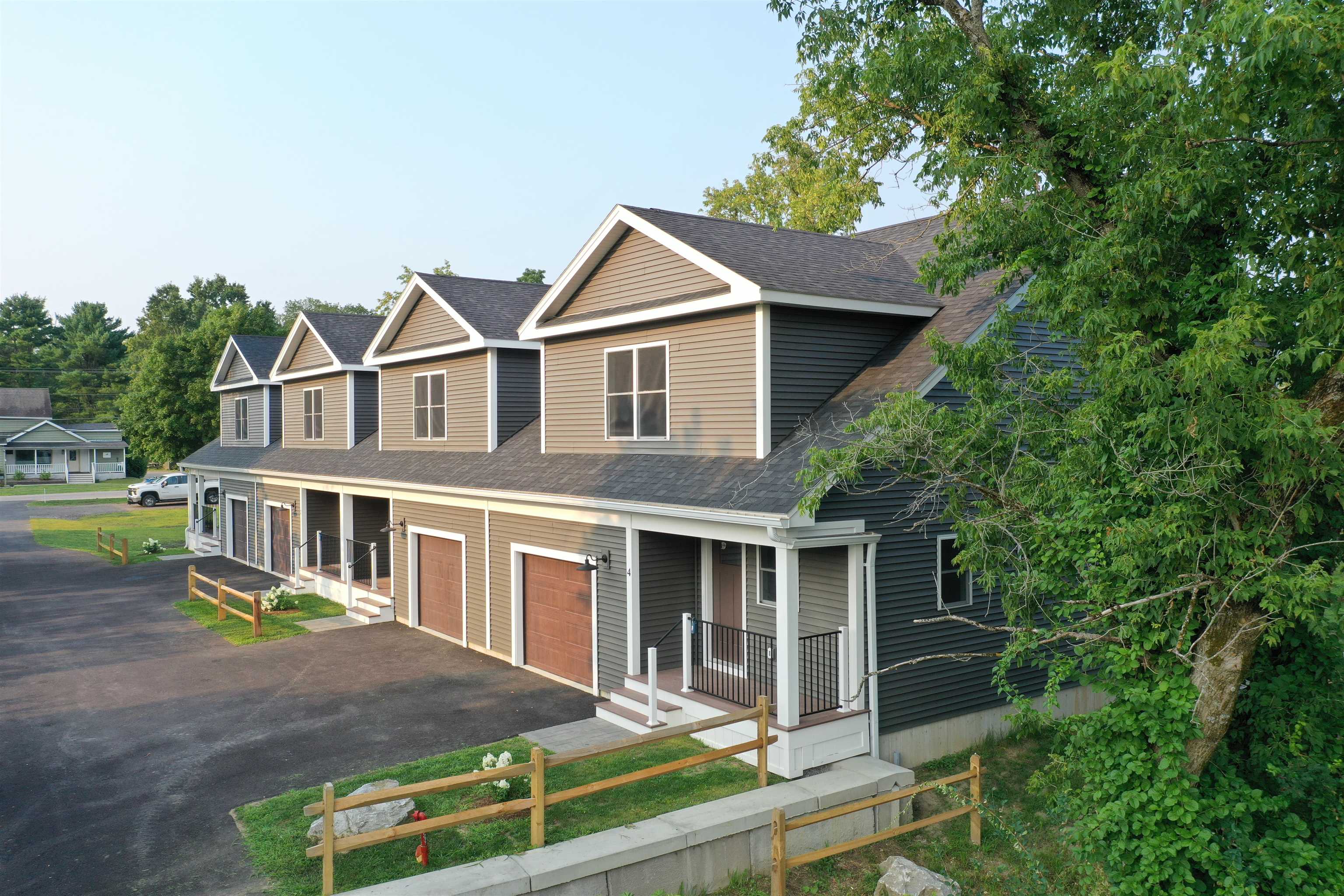 925 Falls Road, Unit 4 Shelburne, VT 05482 - Photo 43 of 53