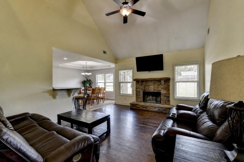 82 Lake Point Court Jefferson, GA 30549 - Photo 6 of 57