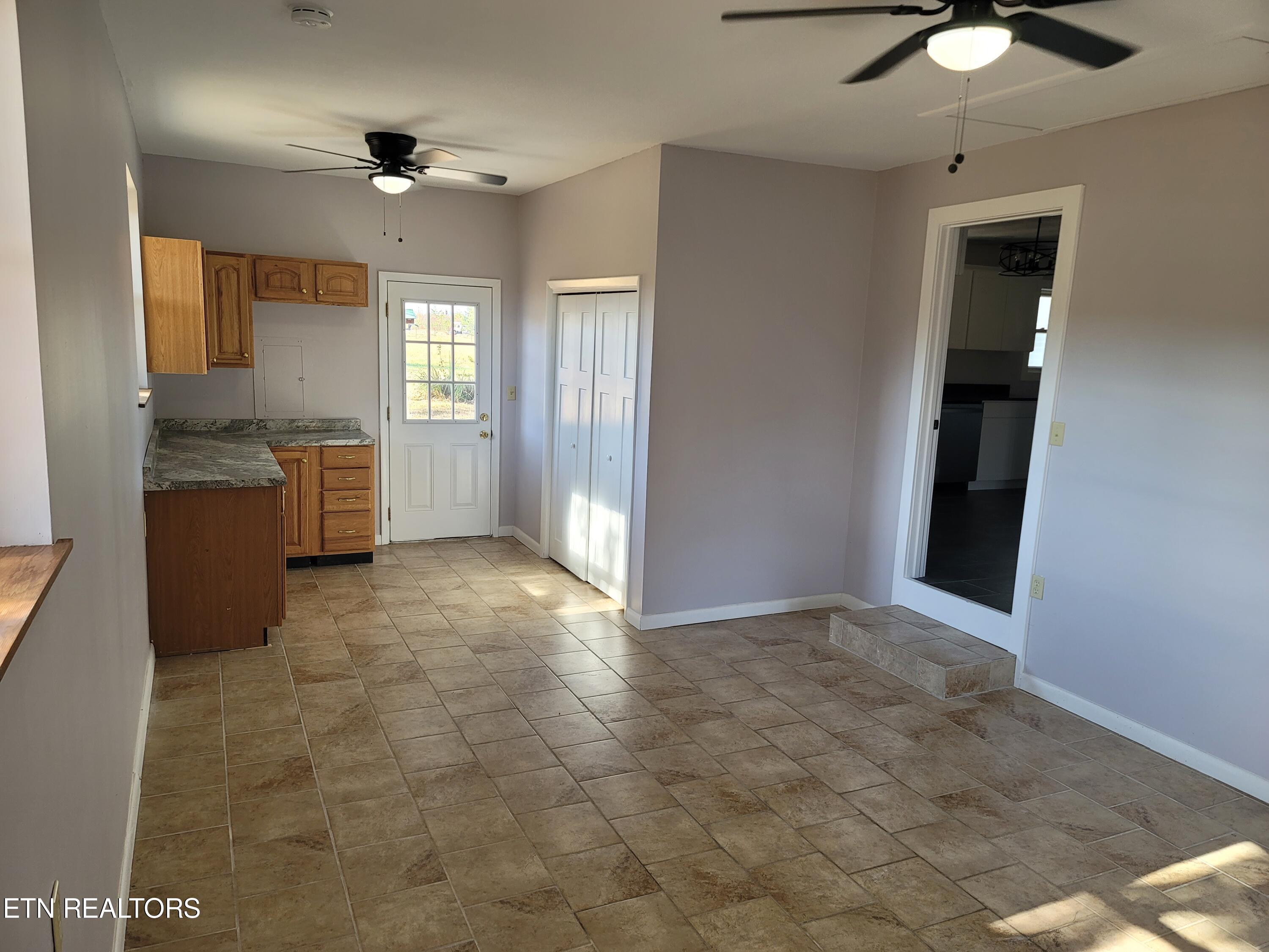 815 East Nails Creek Road Seymour, TN 37865 - Photo 20 of 35 Mud room2