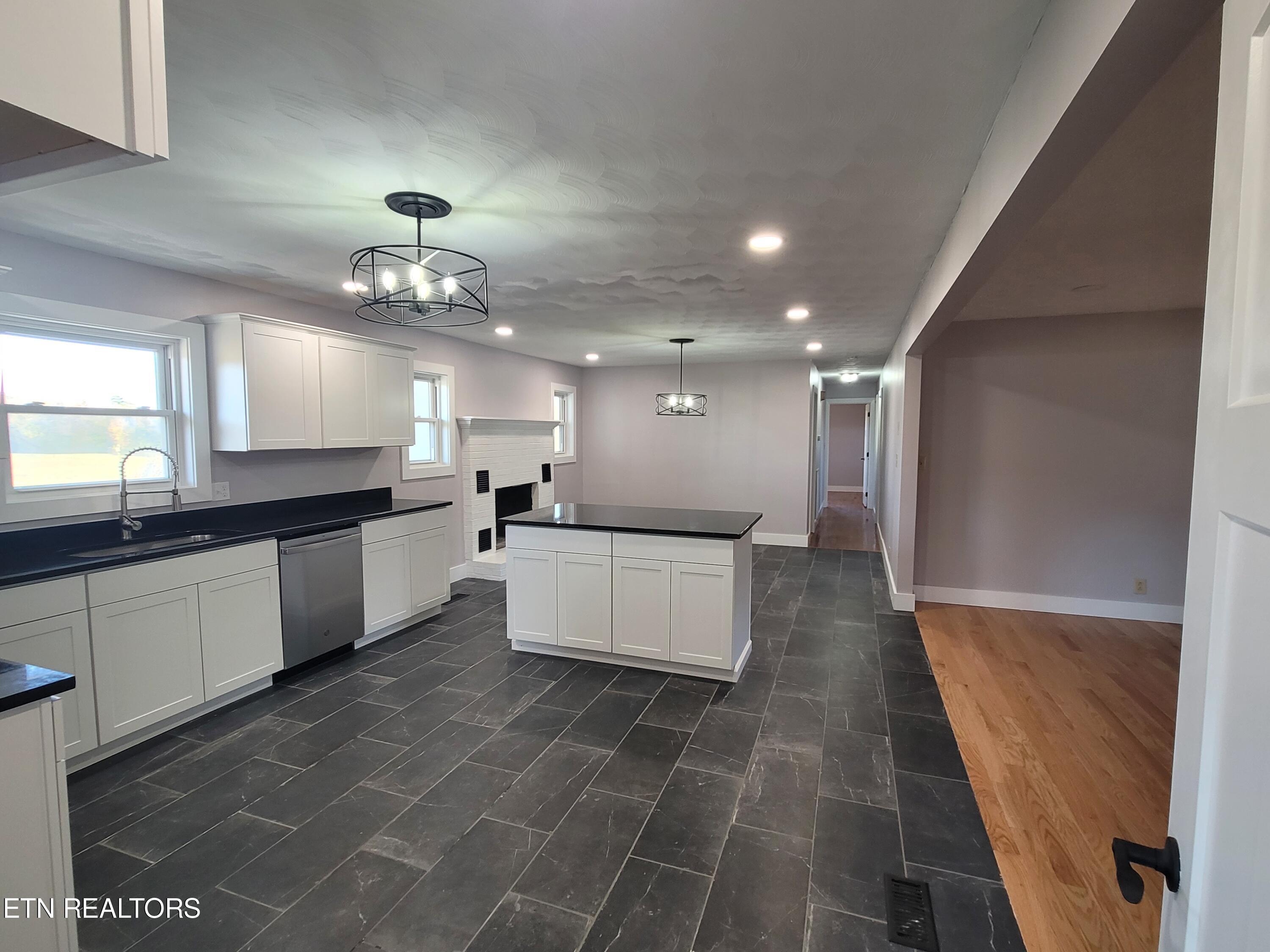 815 East Nails Creek Road Seymour, TN 37865 - Photo 7 of 35 Kitchen dining