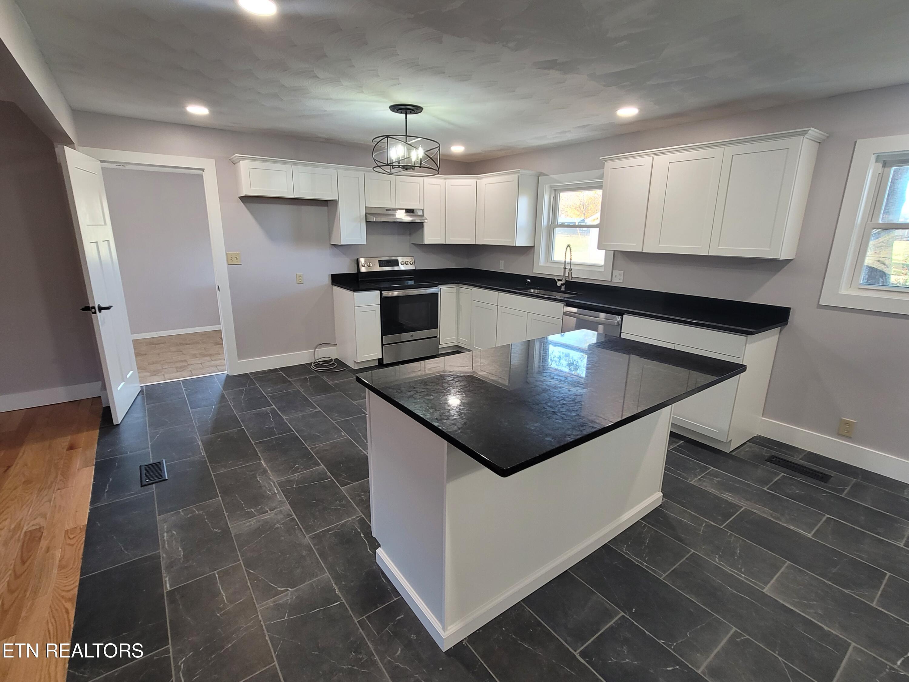 815 East Nails Creek Road Seymour, TN 37865 - Photo 8 of 35 Kitchen island