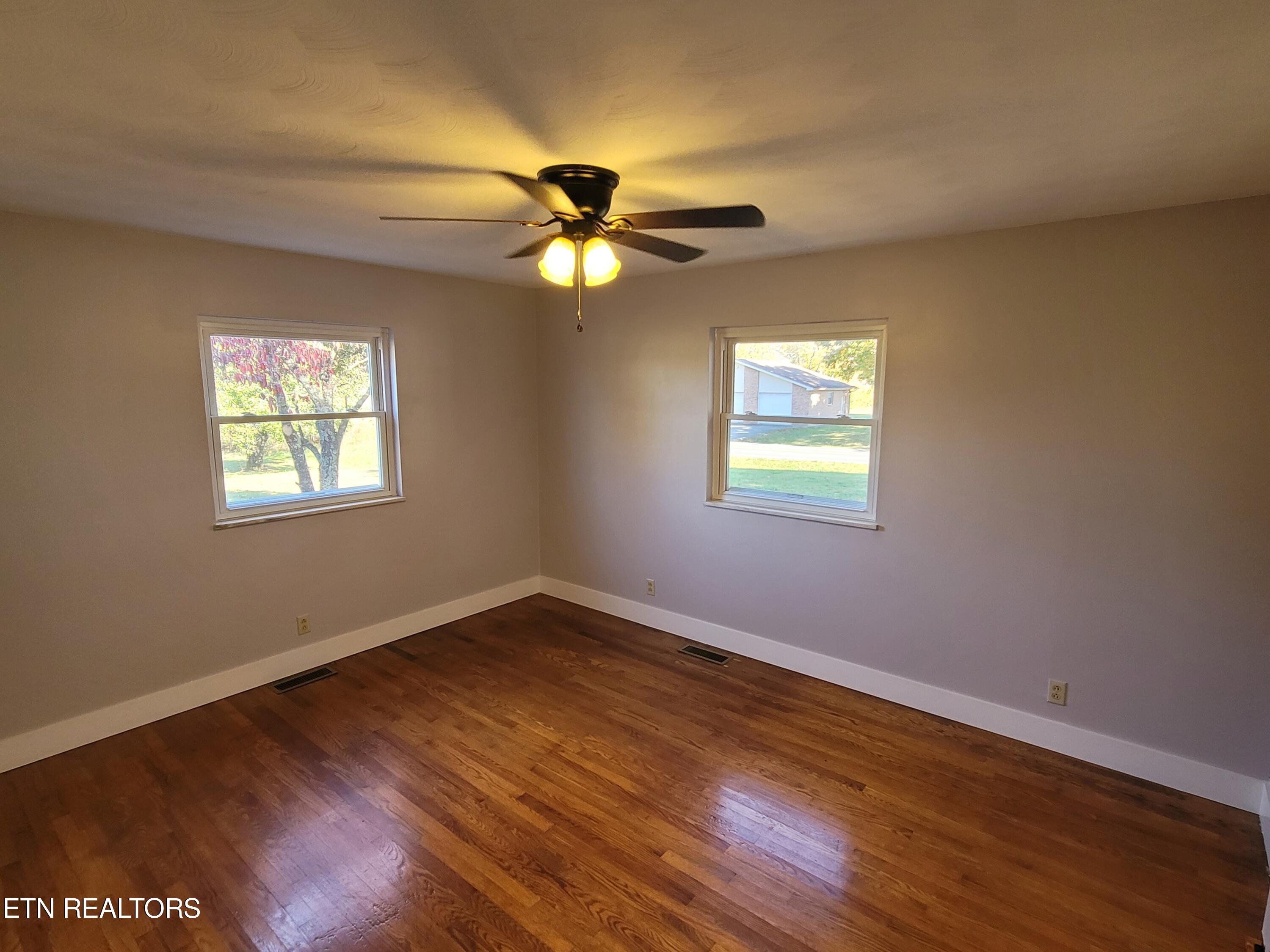 815 East Nails Creek Road Seymour, TN 37865 - Photo 10 of 35 Primary bedroom
