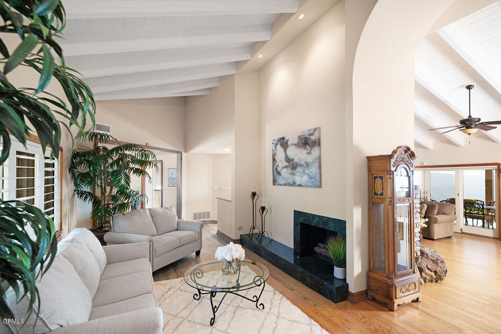 12082 Presilla Road Camarillo, CA 93012 - Photo 14 of 70 DSC01675