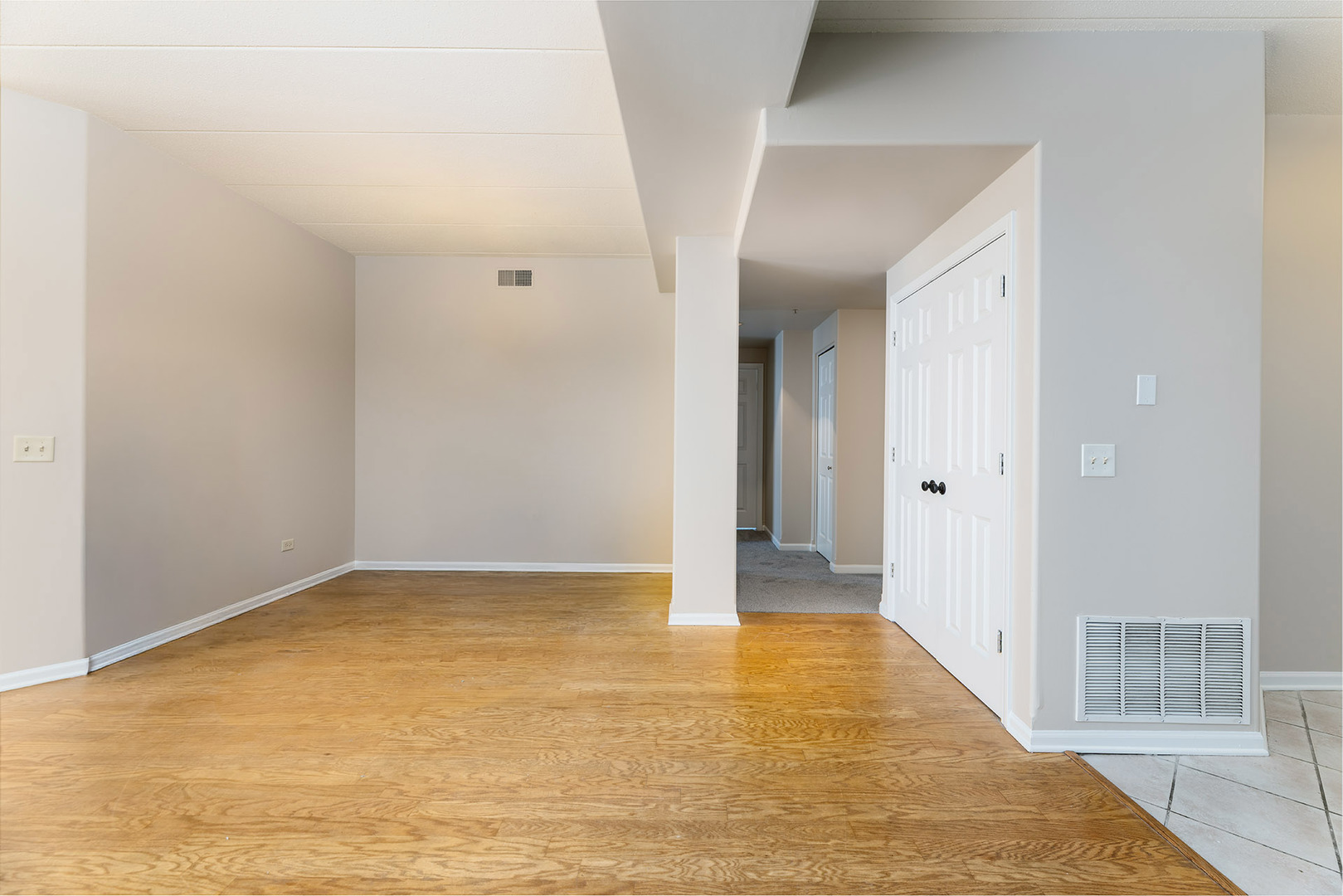 1715 Pavilion Way, Unit 307 Park Ridge, IL 60068 - Photo 17 of 35
