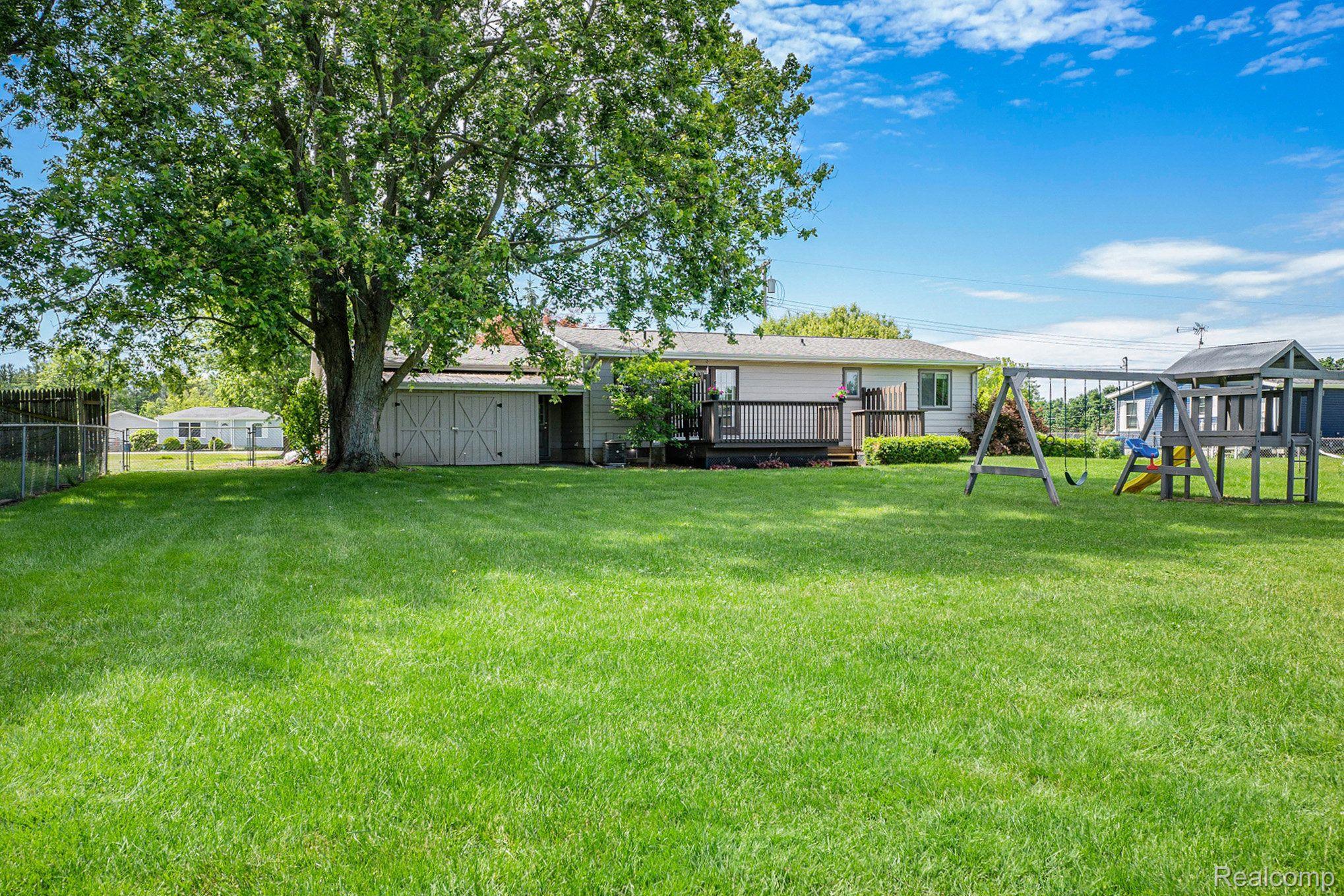 4040 West Thompson Road Linden, MI 48451 - Photo 21 of 26 Gallery Image 21