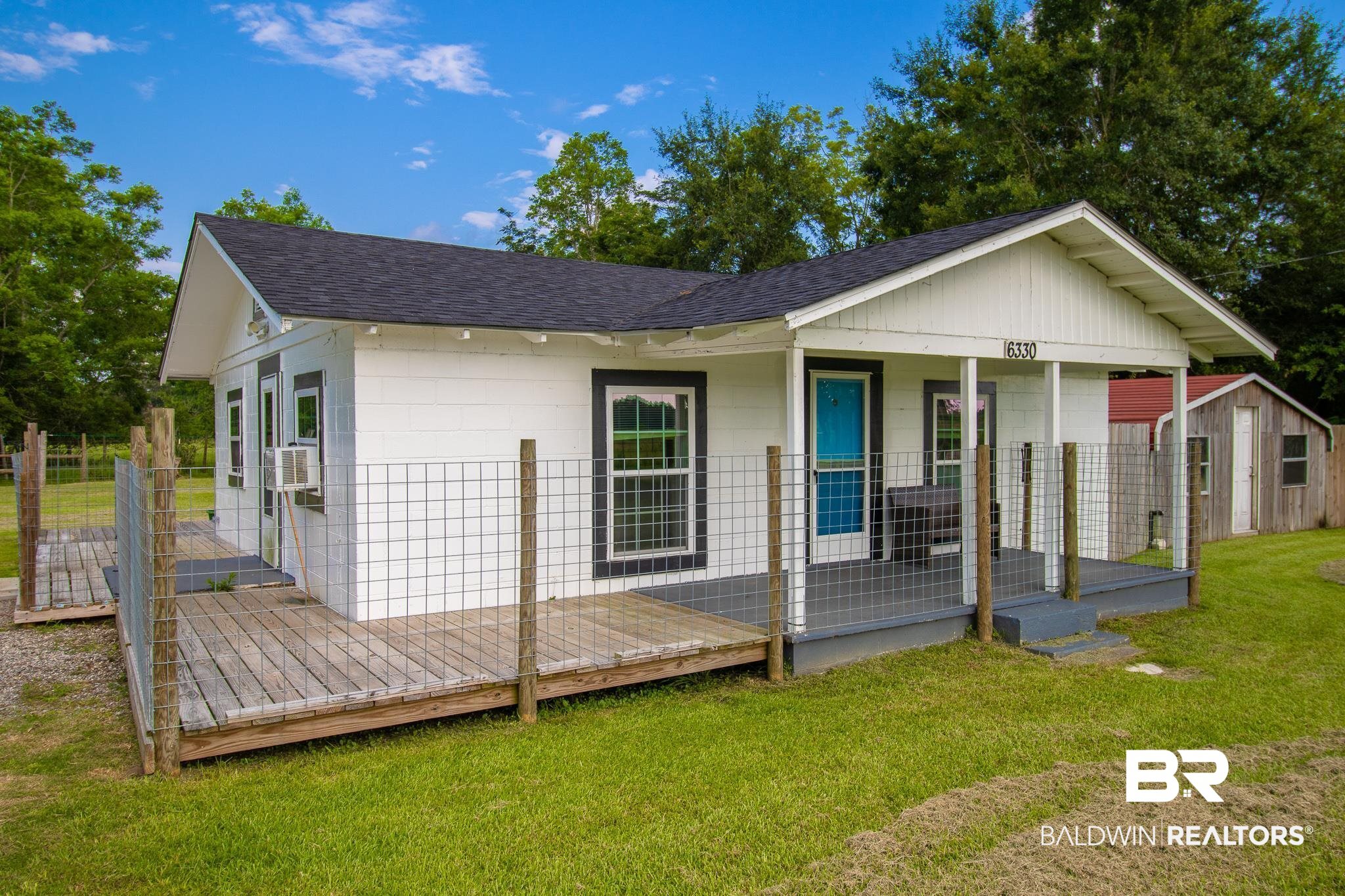 6330 Albritton Road McDavid, FL 32568 - Photo 3 of 27