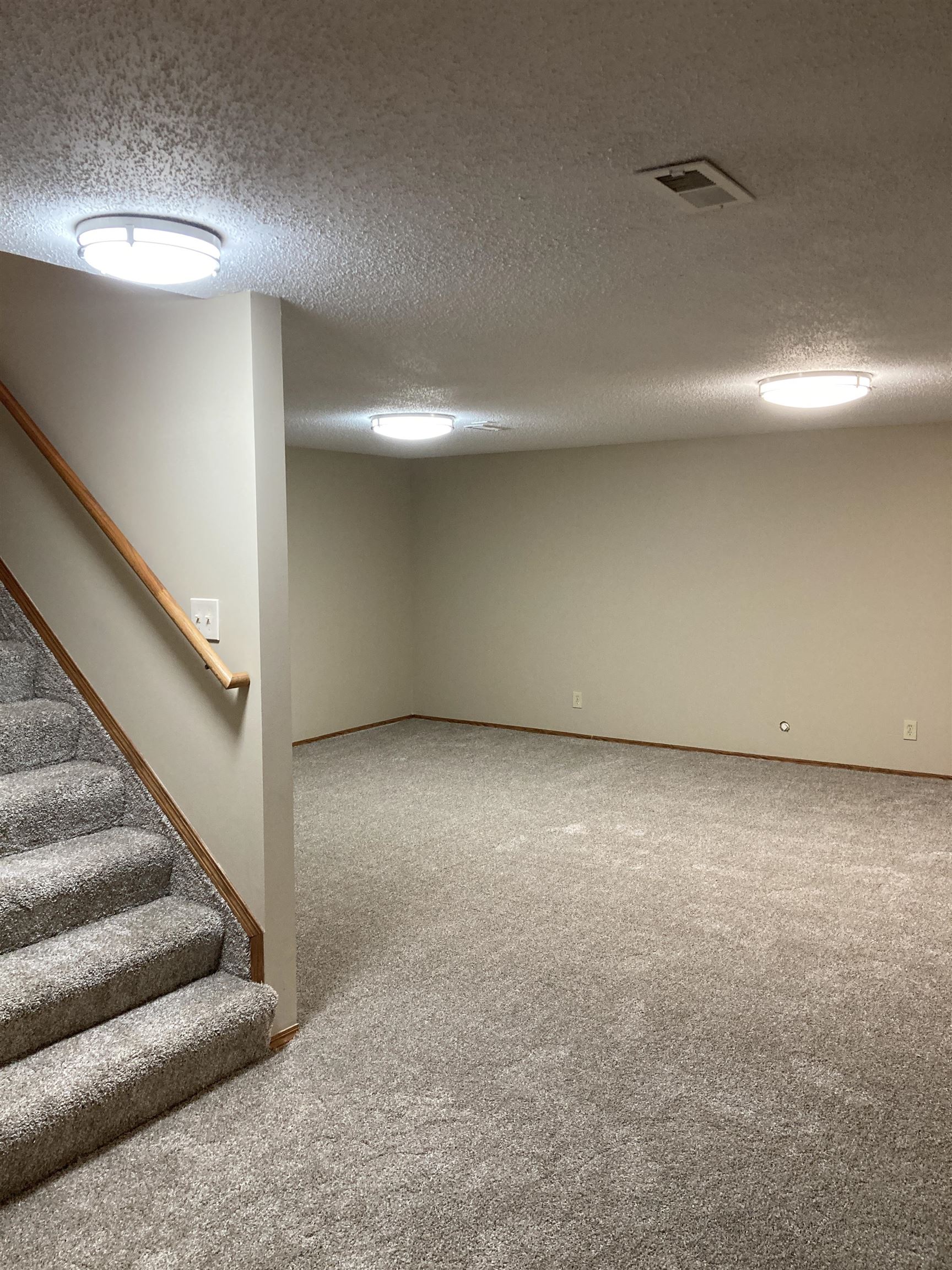 811 West Quail Street Valley Center, KS 67147 - Photo 12 of 13