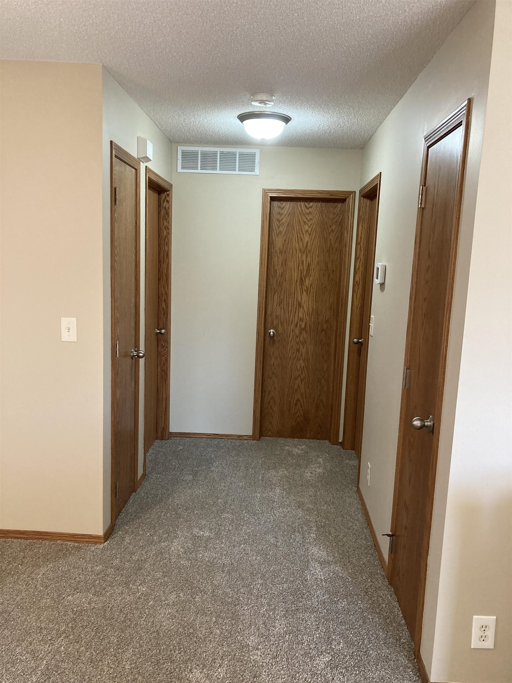 811 West Quail Street Valley Center, KS 67147 - Photo 4 of 13