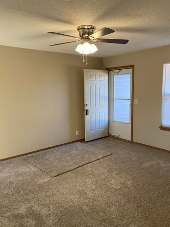 $239,900 | 811 West Quail Street, Valley Center, KS 67147