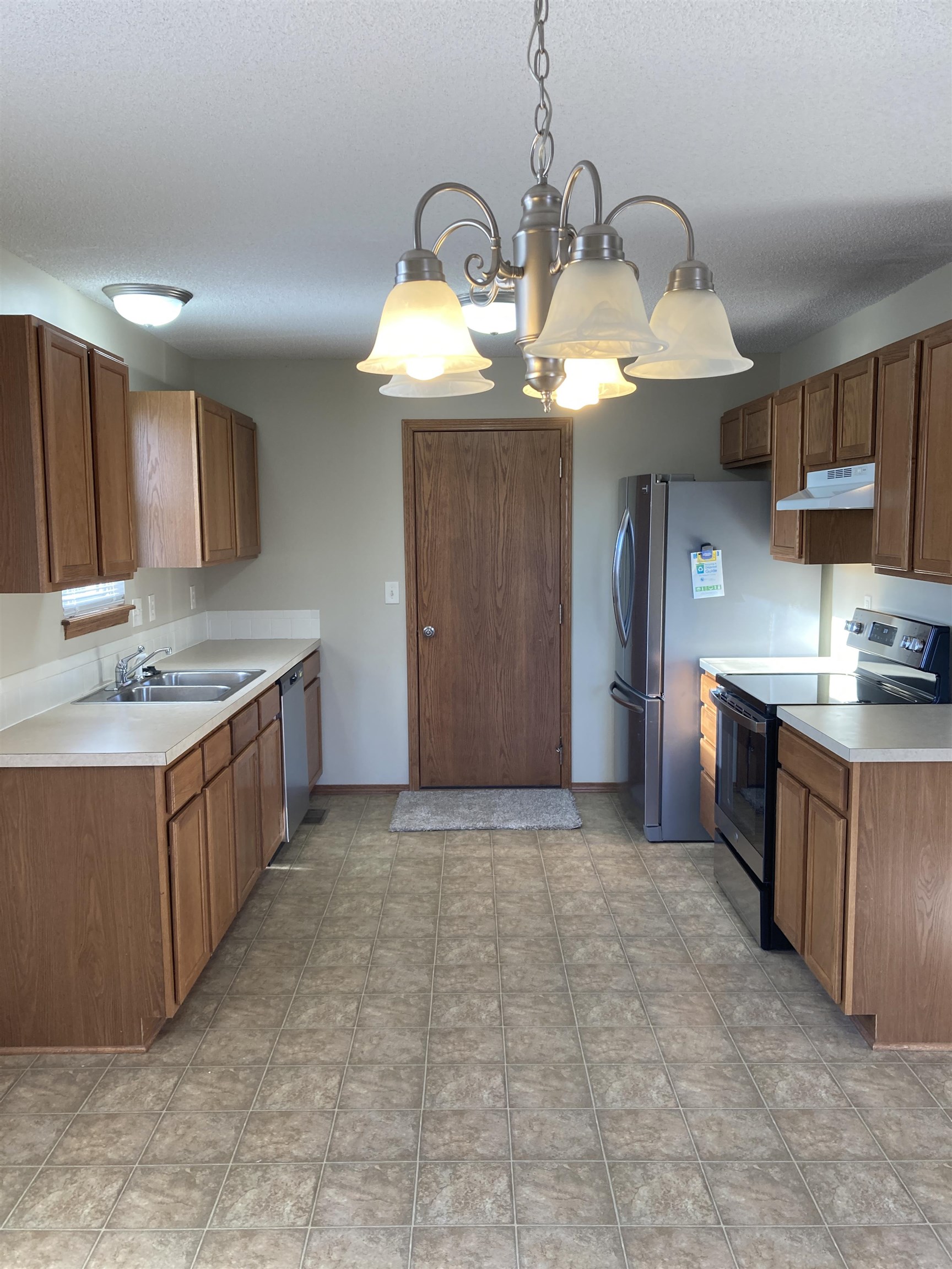 811 West Quail Street Valley Center, KS 67147 - Photo 7 of 13