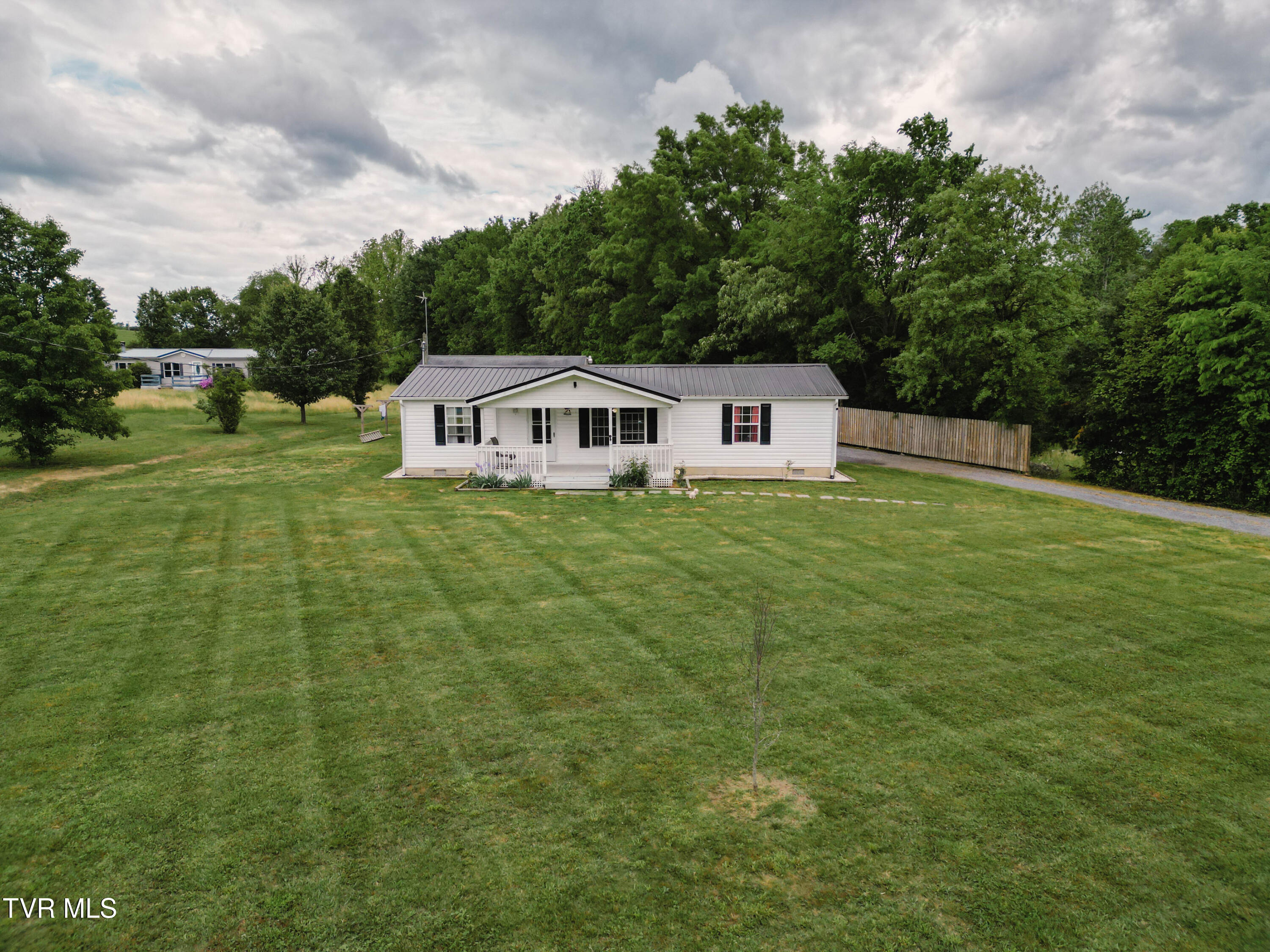 5 Jarrell Road Mohawk, TN 37810 - Photo 33 of 41 DanielleRickerPhotography-0374