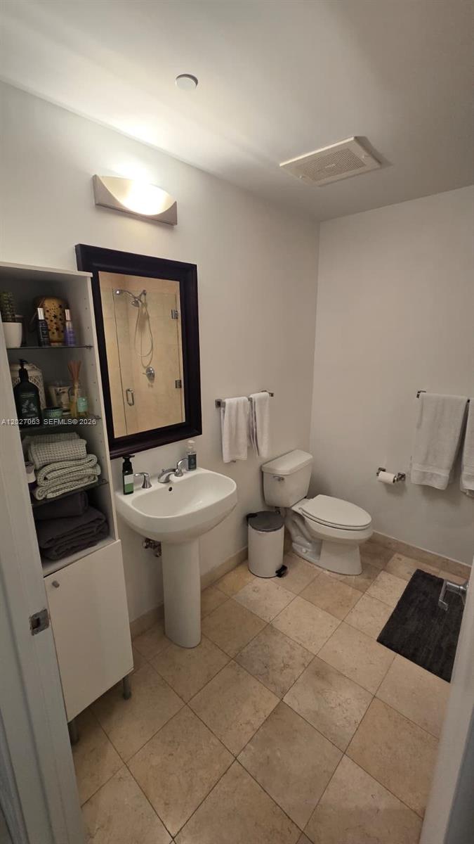 1050 Brickell Avenue, Unit 816 Miami, FL 33131 - Photo 4 of 7