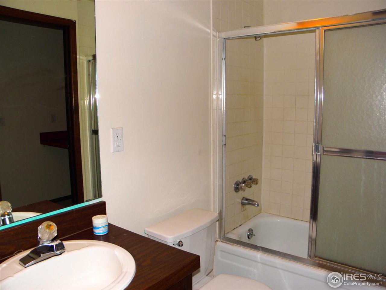 6628 Kalua Road Boulder, CO 80301 - Photo 9 of 13 a bathroom with a sink and a mirror