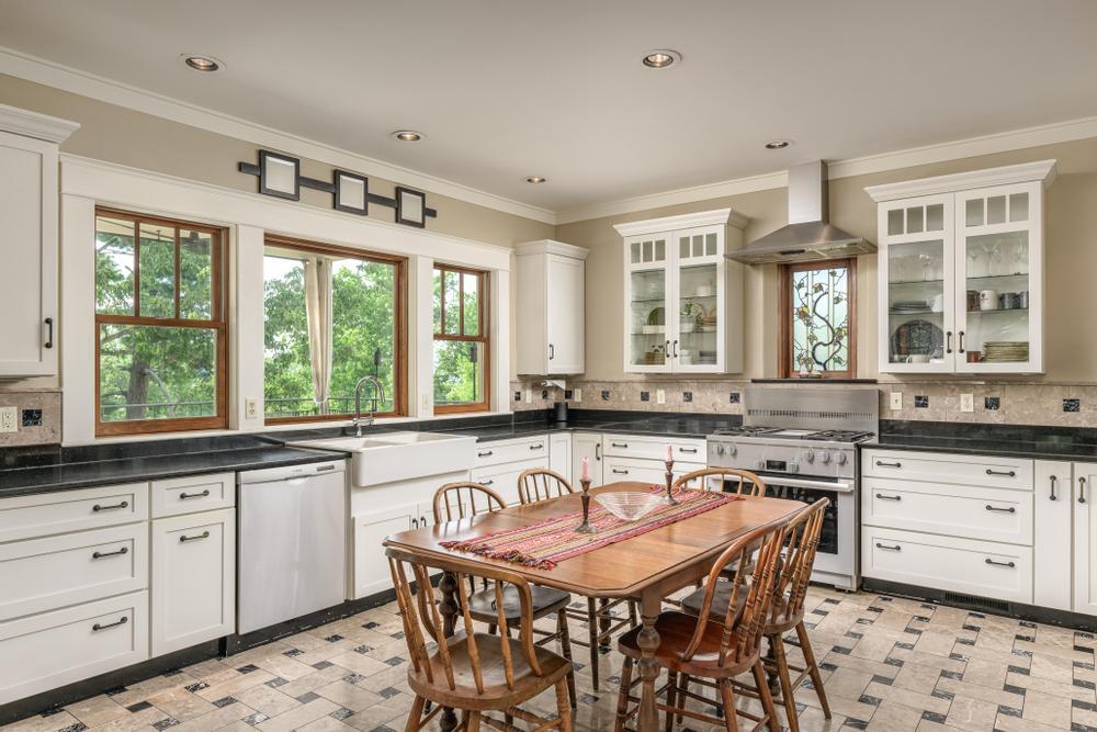 593 South Crest Road Chattanooga, TN 37404 - Photo 16 of 64 Kitchen