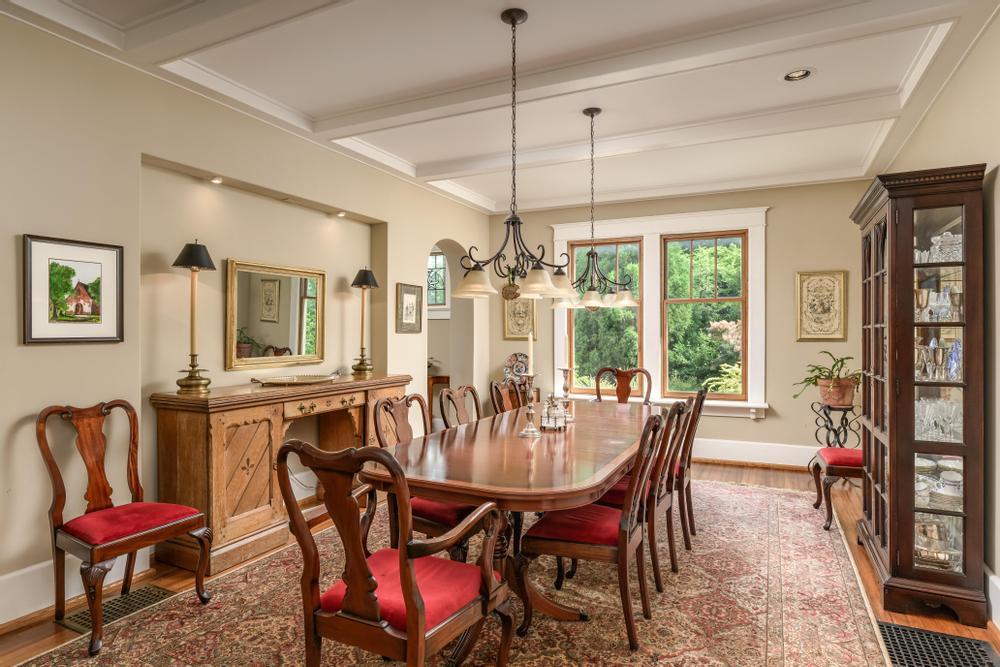 593 South Crest Road Chattanooga, TN 37404 - Photo 23 of 64 Formal Dining Room