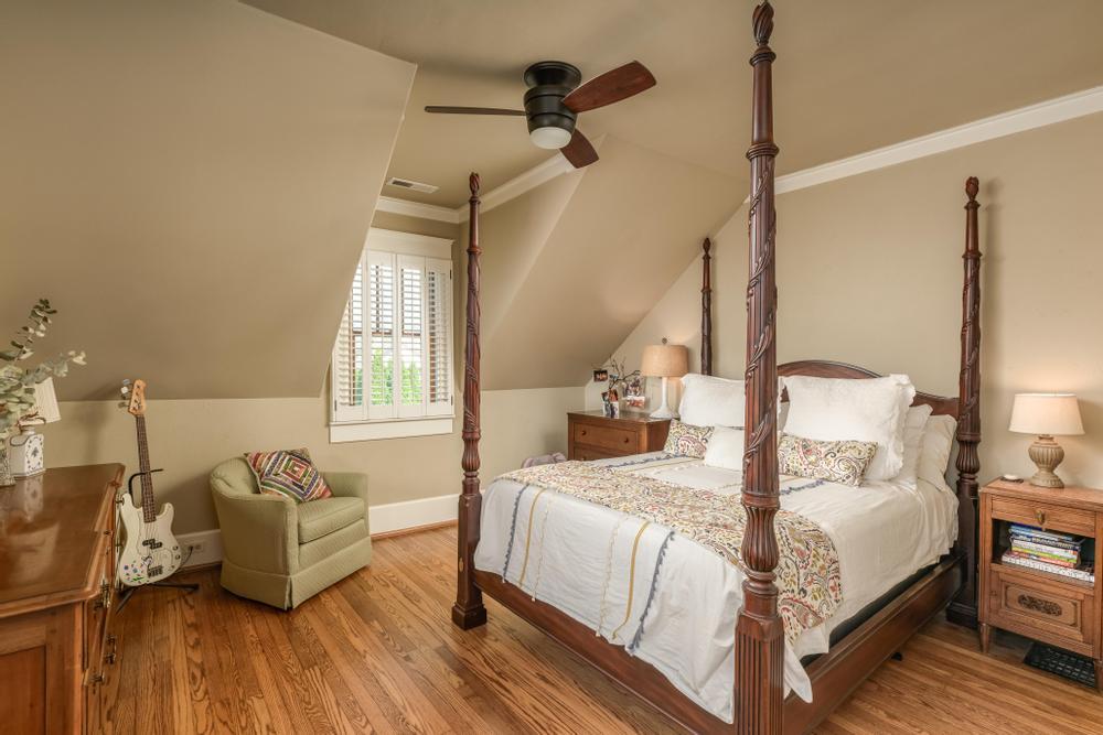 593 South Crest Road Chattanooga, TN 37404 - Photo 43 of 64 Bedroom 2