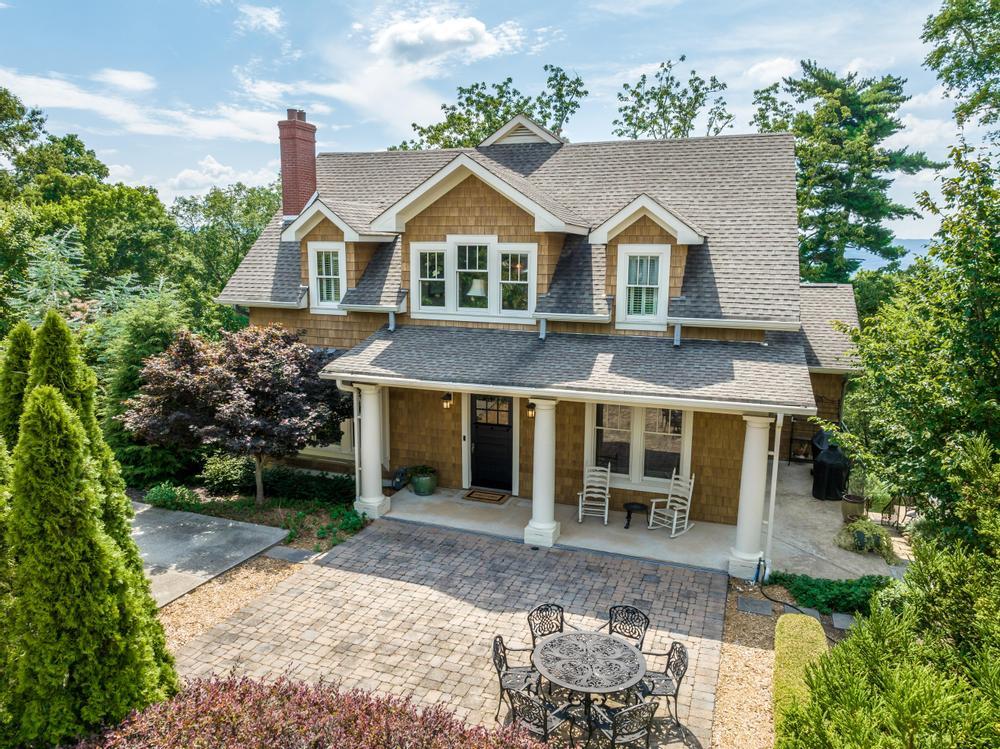 593 South Crest Road Chattanooga, TN 37404 - Photo 55 of 64 Front Yard