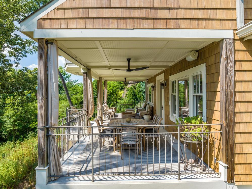 593 South Crest Road Chattanooga, TN 37404 - Photo 58 of 64 Back porch