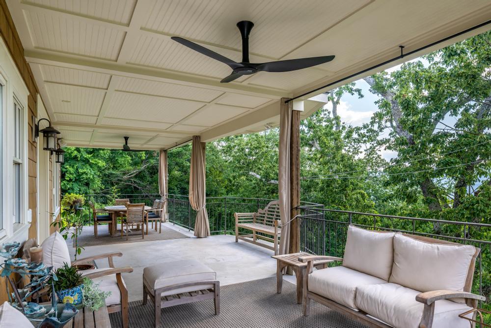 593 South Crest Road Chattanooga, TN 37404 - Photo 9 of 64 Back Porch