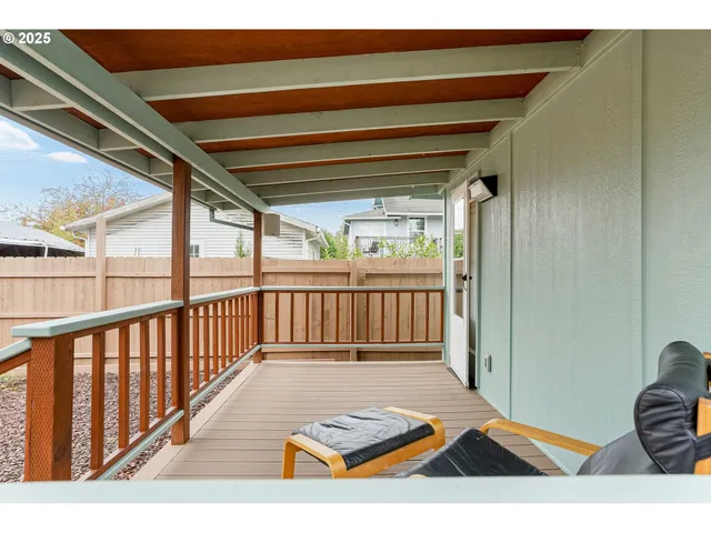 $270,000 | 1116 Northeast Irvine Street, McMinnville, OR 97128