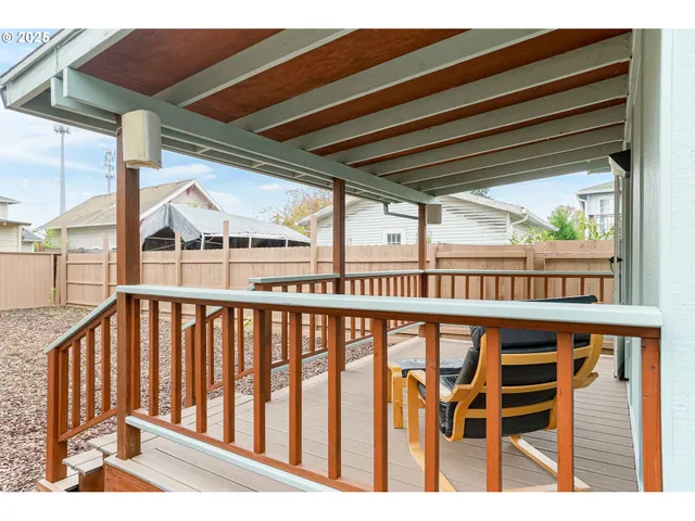 $270,000 | 1116 Northeast Irvine Street, McMinnville, OR 97128