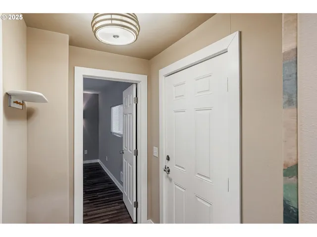 $270,000 | 1116 Northeast Irvine Street, McMinnville, OR 97128