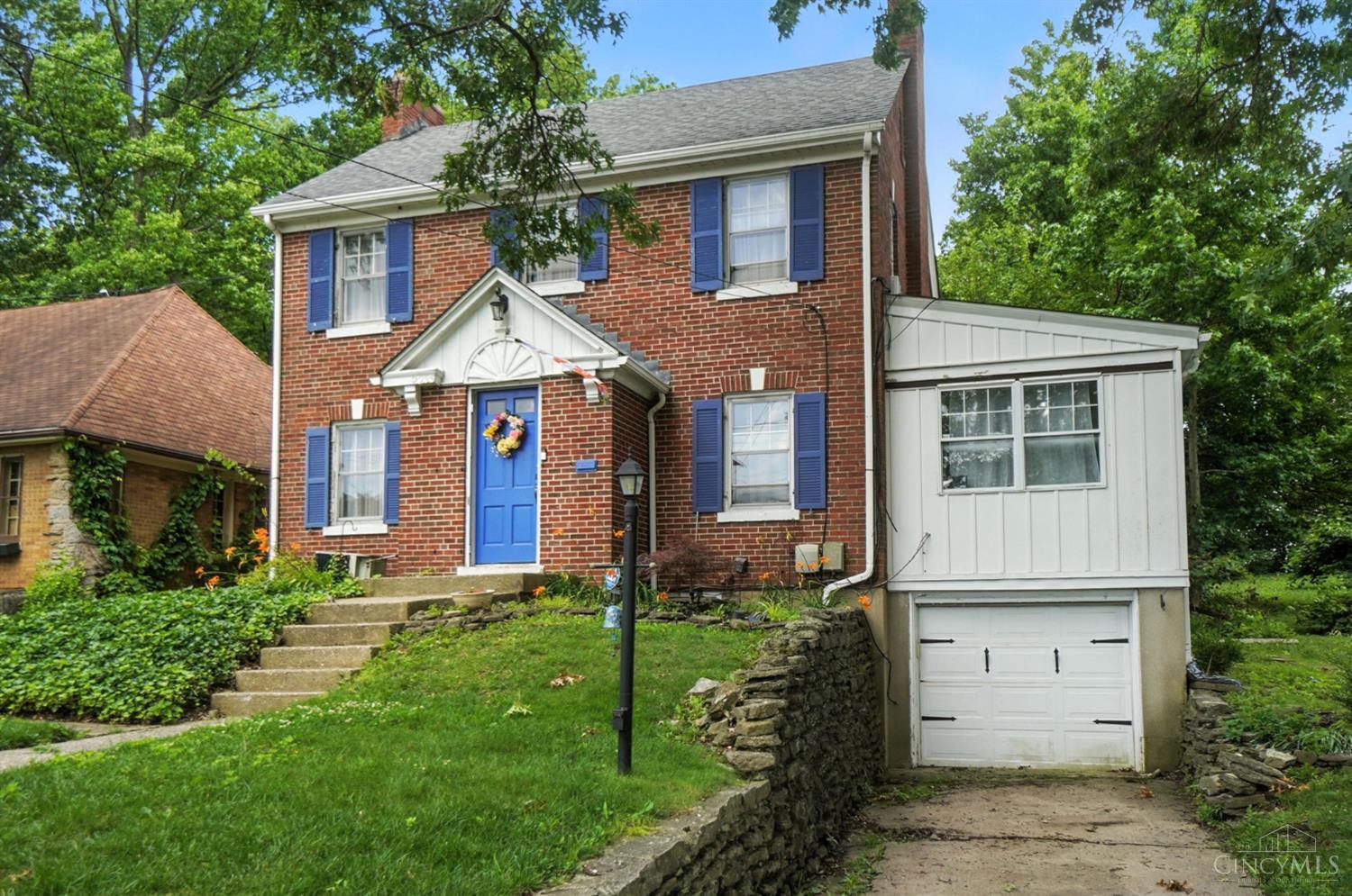 2235 West North Bend Road Cincinnati, OH 45239 - Photo 3 of 59