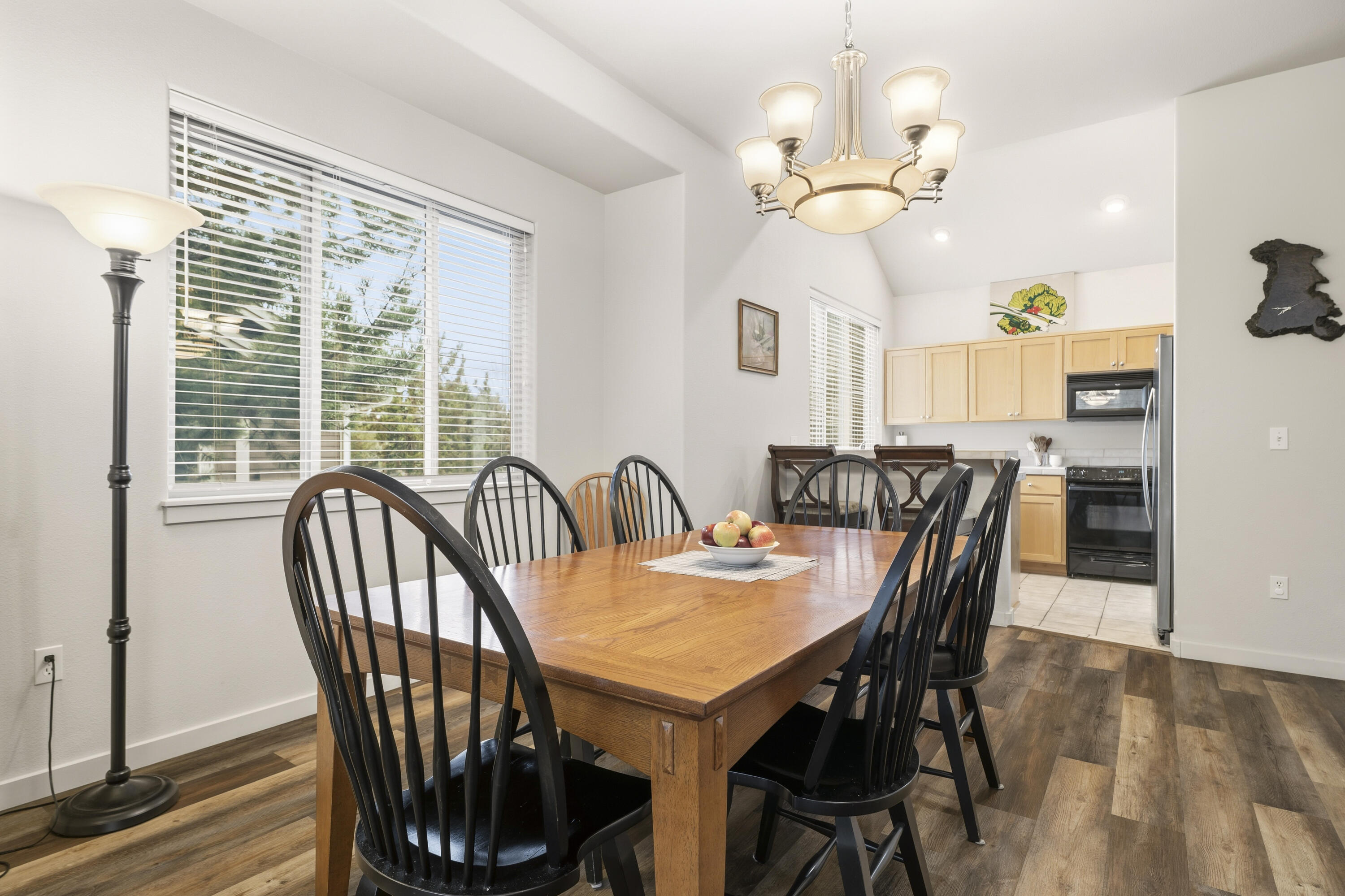 11130 Village Loop Redmond, OR 97756 - Photo 7 of 50