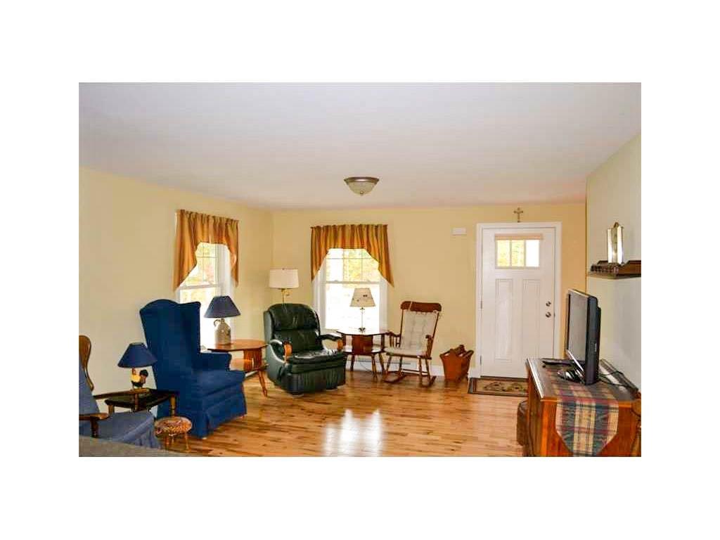 12 Parker Ridge Road Biddeford, ME 04005 - Photo 5 of 13 Photo