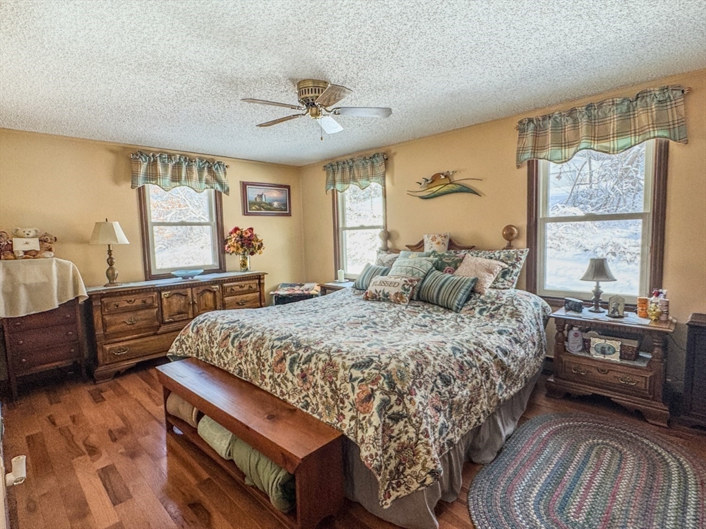 59 North Hillside Road Deerfield, MA 01373 - Photo 20 of 42