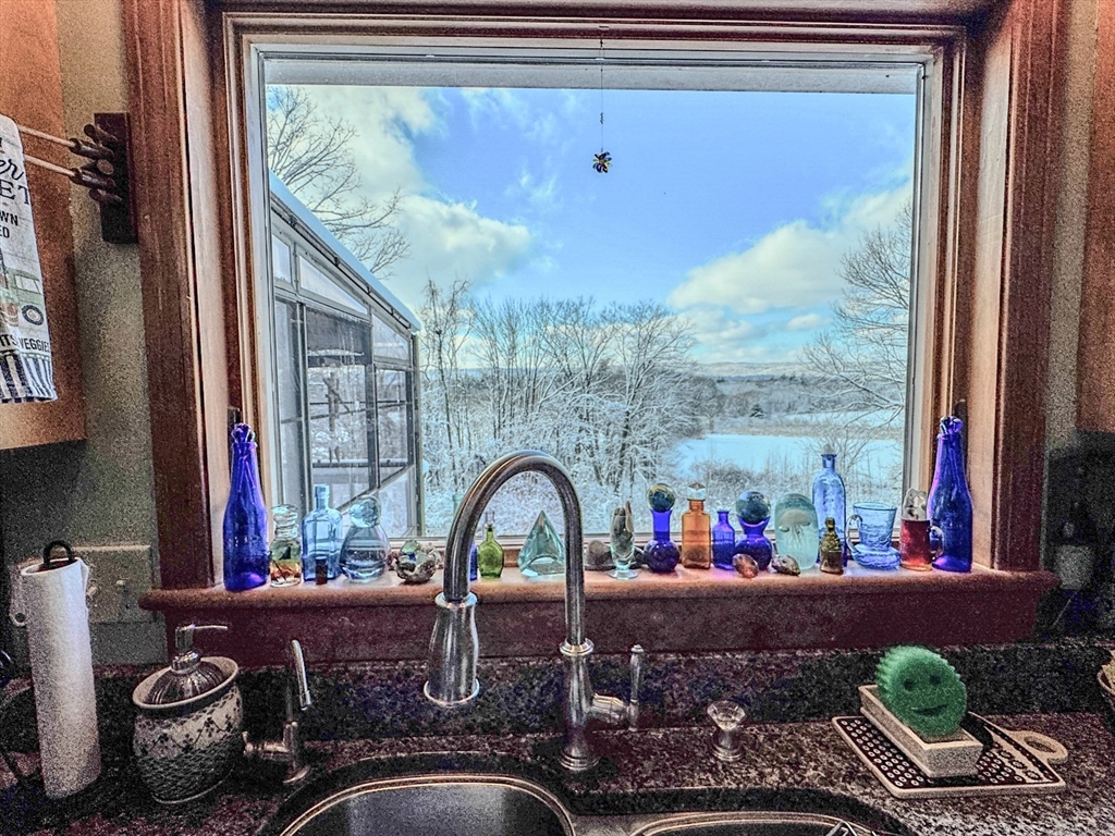 59 North Hillside Road Deerfield, MA 01373 - Photo 8 of 42