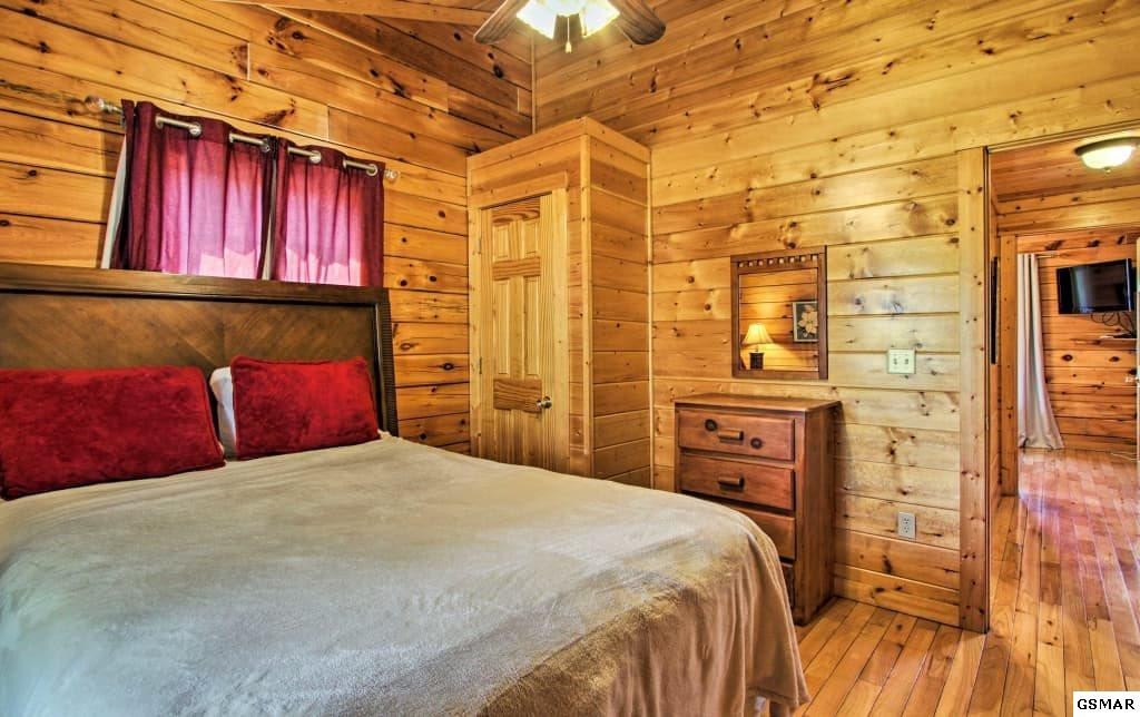1523 Boo Boos Way Sevierville, TN 37862 - Photo 17 of 30 Gallery Image 17