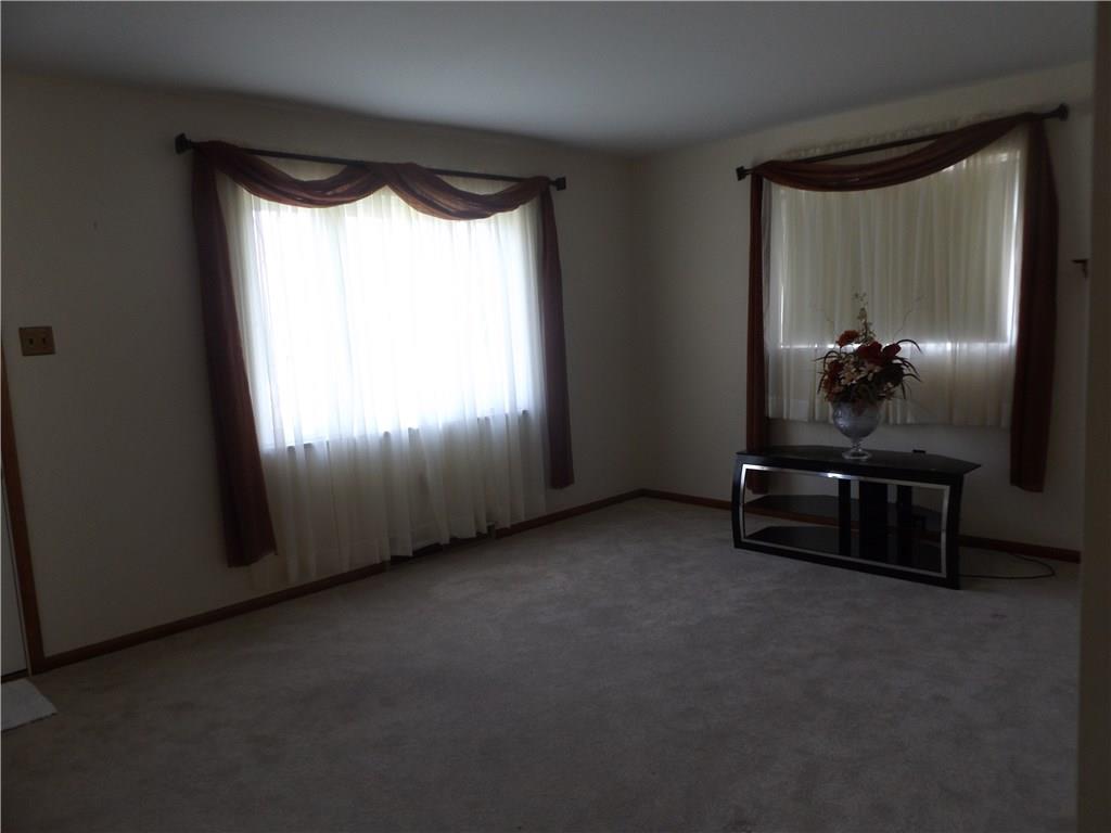 32 Temple Road Aliquippa, PA 15001 - Photo 6 of 21 Gallery Image 6