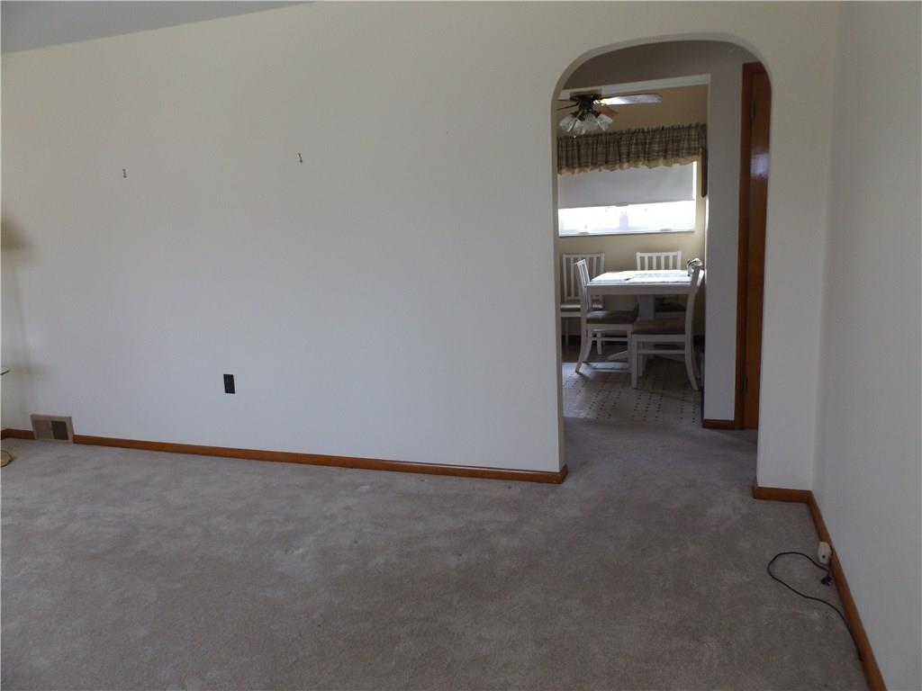 32 Temple Road Aliquippa, PA 15001 - Photo 8 of 21 Gallery Image 8