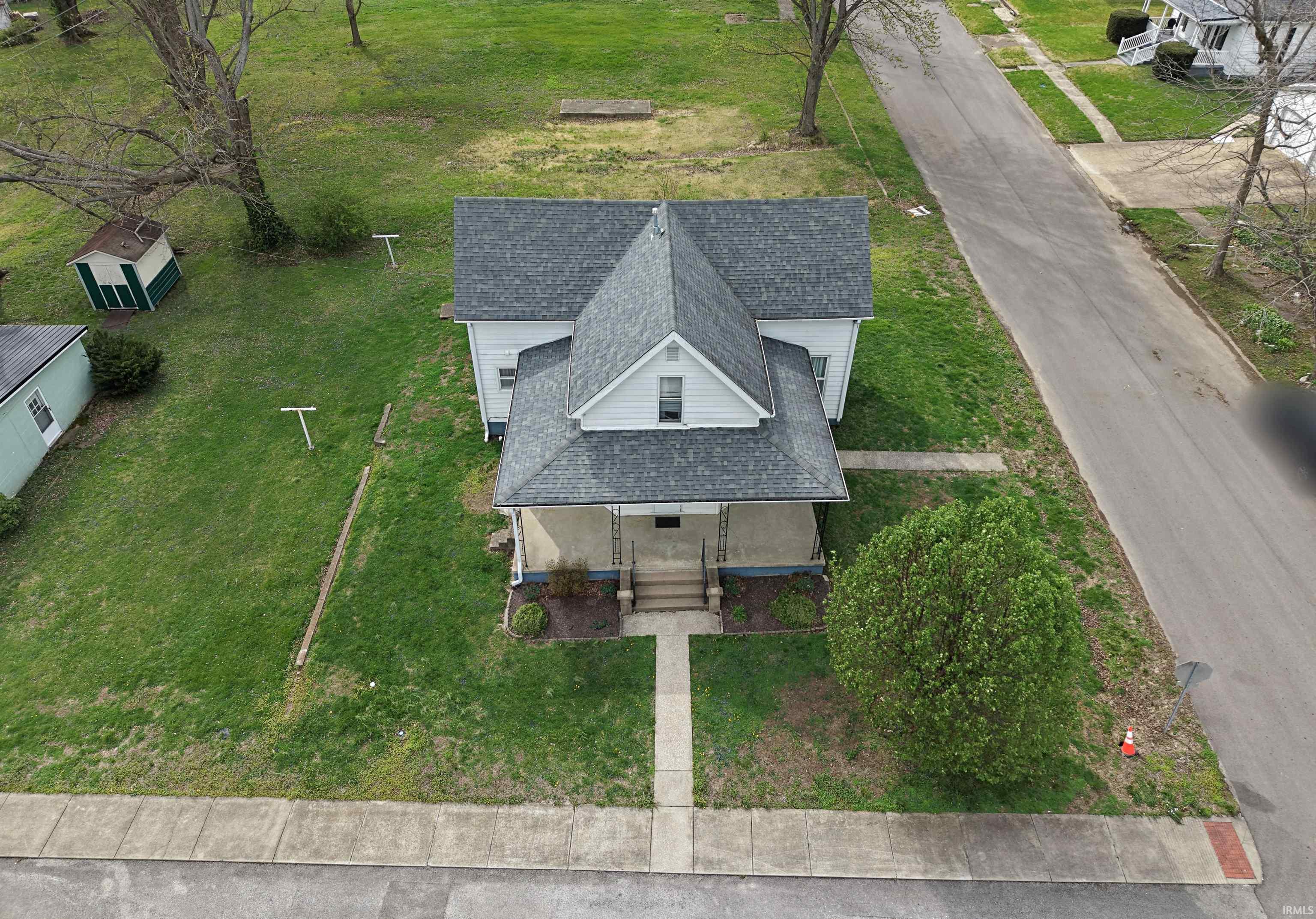 210 Queen Street Loogootee, IN 47553 - Photo 17 of 18